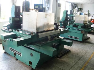 充磁機(jī)線圈夾具廠家的線割機(jī)床